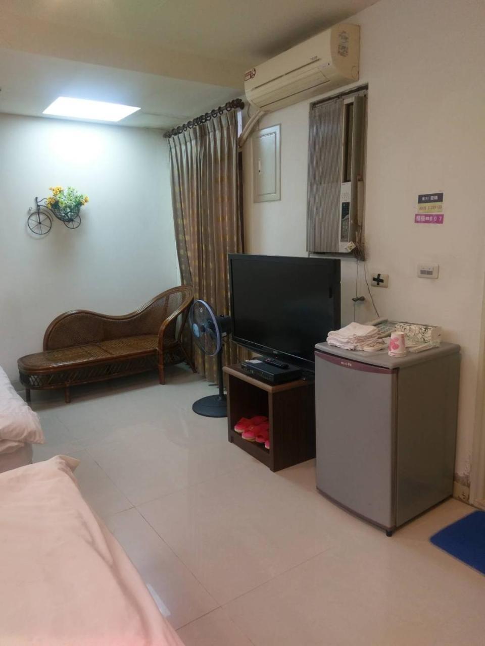 Yilan Hua Bin Hotel מראה חיצוני תמונה