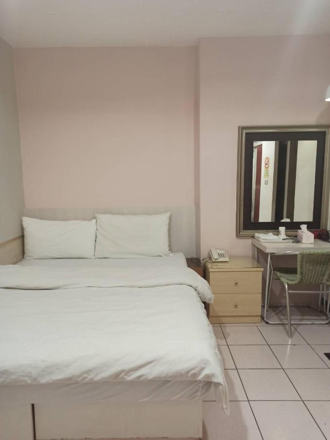 Yilan Hua Bin Hotel מראה חיצוני תמונה
